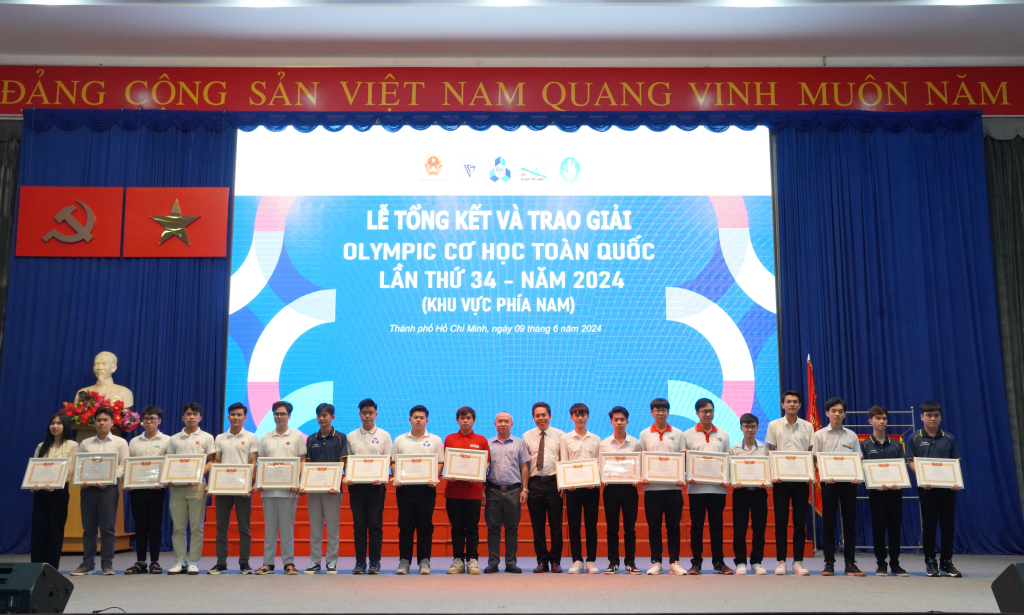 SINH VIÊN KHOA XÂY DỰNG ĐẠT GIẢI KHUYẾN KHÍCH TẠI OLYMPIC CƠ HỌC 2024 9